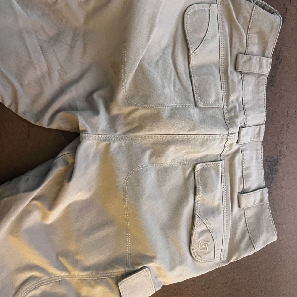 Woman’s Tactical Cargo Pants - Tan - Picture 2 of 4